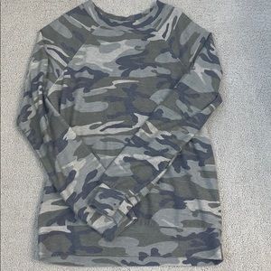 women’s camo sweatshirt.